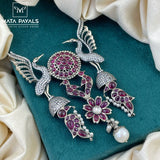 Luxurious Humming Pendant