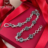Lovely Floral Bracelet