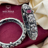 Exclusive Oxidised Bangle