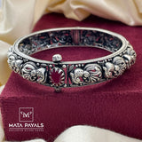 Exclusive Oxidised Bangle