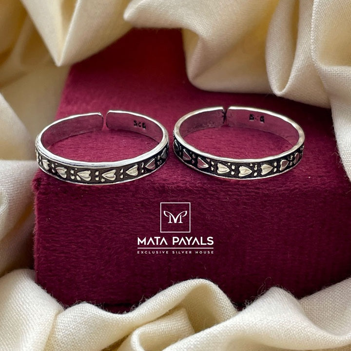 Lovely Oxidised Thumb Toe Ring