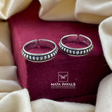 Elegant Oxidised Toe Ring