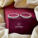 Elegant Oxidised Toe Ring