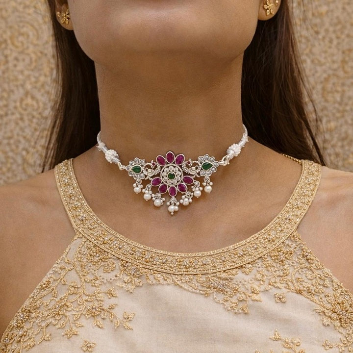 Impressive Mayura Choker
