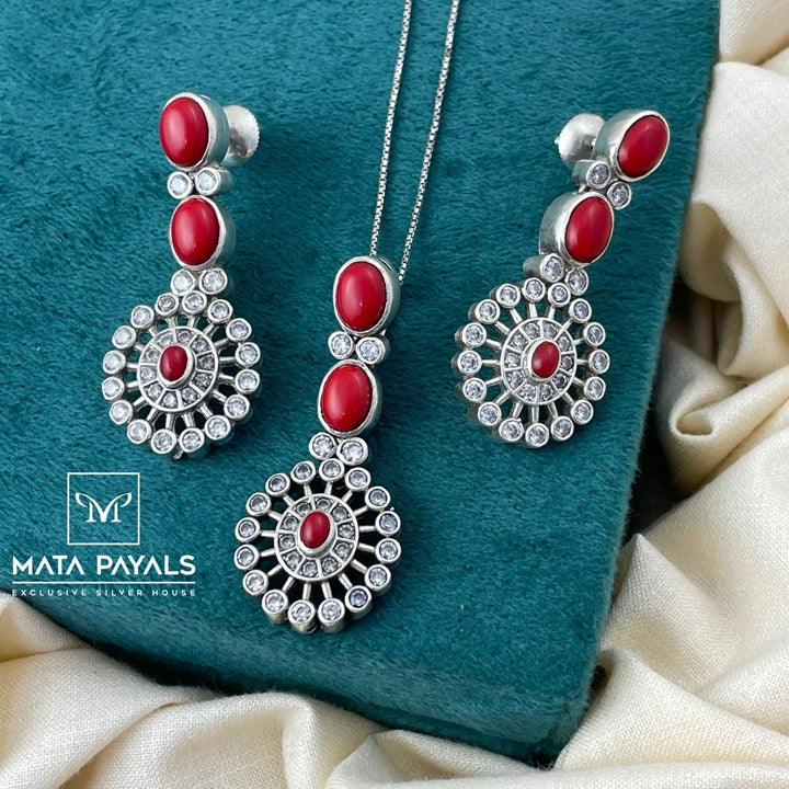 Incredible Oxidised Pendant Set