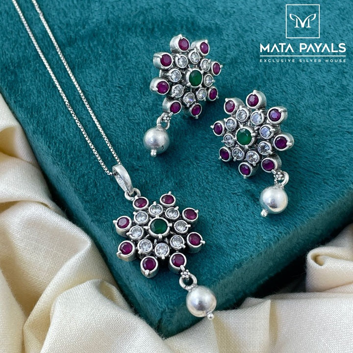 Gorgeous Oxidised Pendant Set