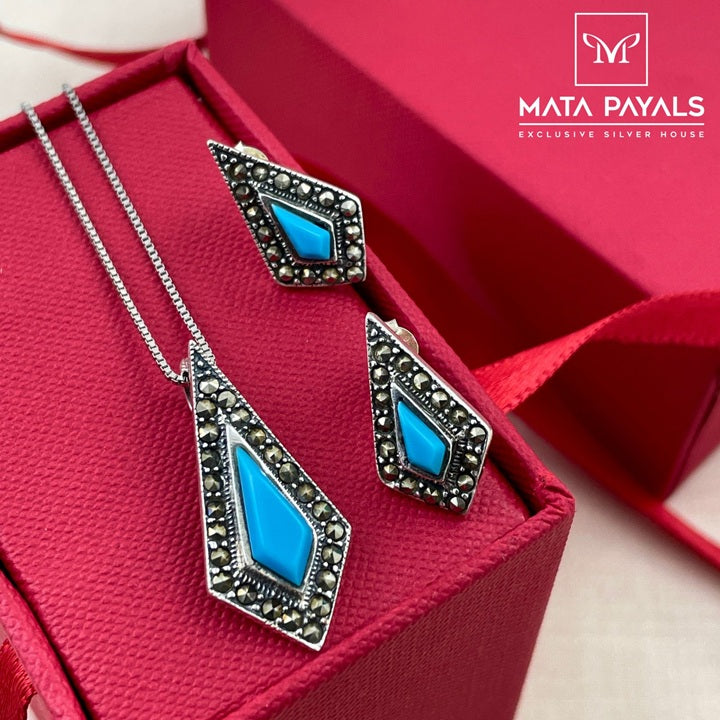 Blue Stone Pendant Set