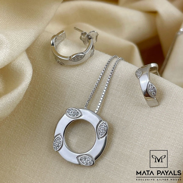 Exclusive Rhodium Pendant Set