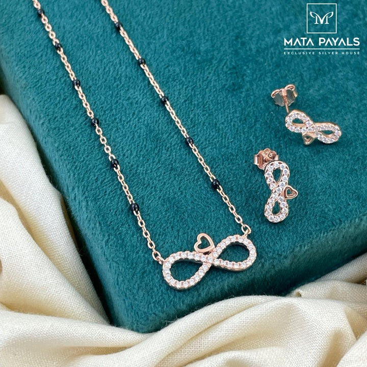 Mesmerizing Infinity Pendant Set