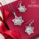 Pretty Floral Pendant Set