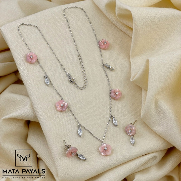 Unique Floral Chain