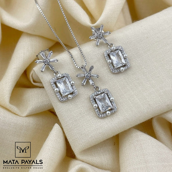Fancy Zircon Pendant Set