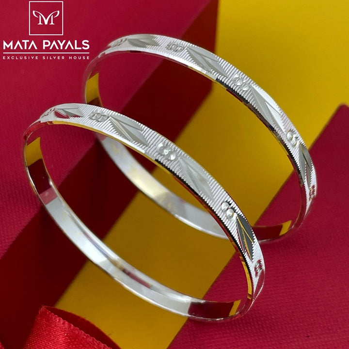 Blooming Silver Bangle