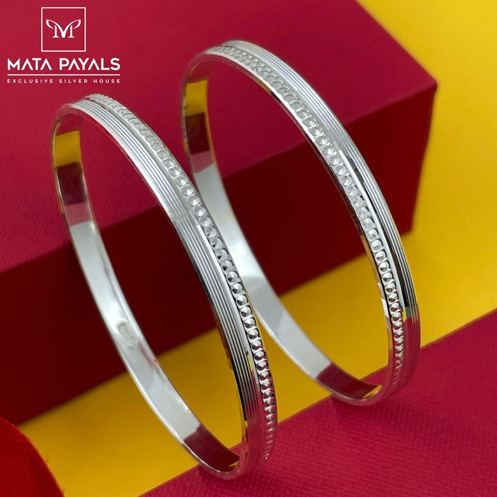 Attractive Plain Bangle