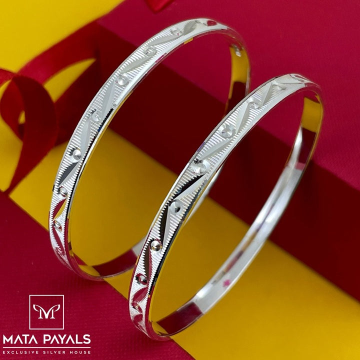 Blooming Silver Bangle