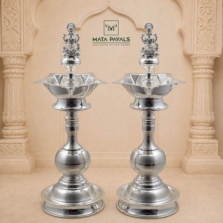 Plain Silver Deepa