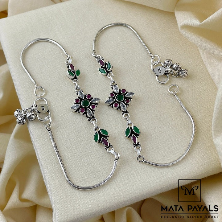 Trendy Floral Anklet