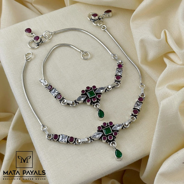Dazzling Cut Stone Anklet