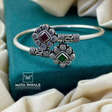 Impressive Cut Stone Kada