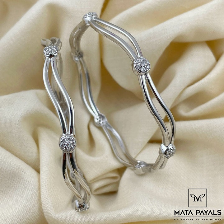 Pretty Zircon Bangle