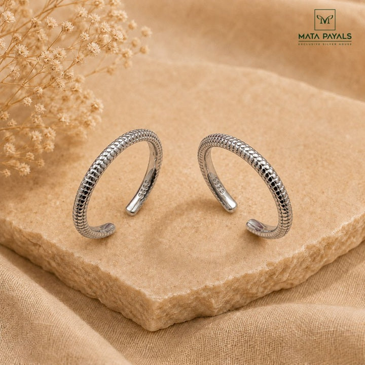 Shiny Silver Toe Ring