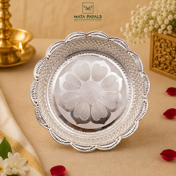 Incredible Aarthi Plate