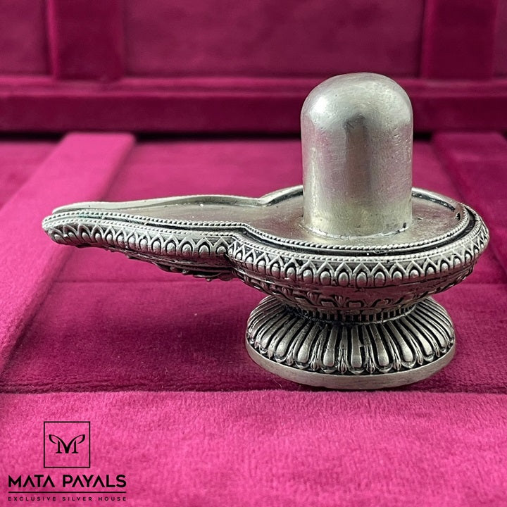 Attractive Oxidised Shiva Idol
