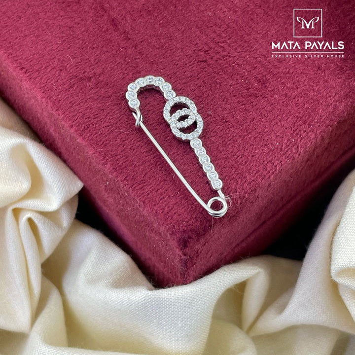 Simple Zircon Saree Pin