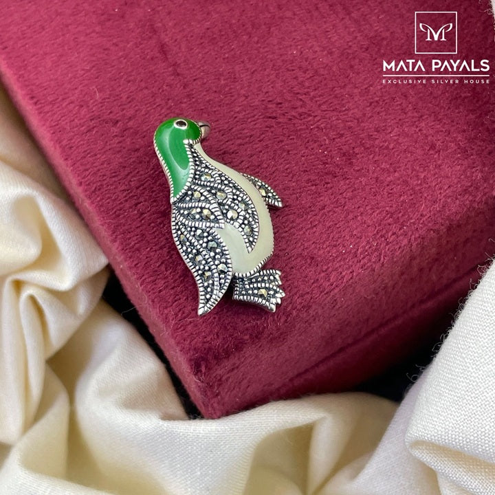 Pretty Penguin Marcasite Pendant Cum Brooch