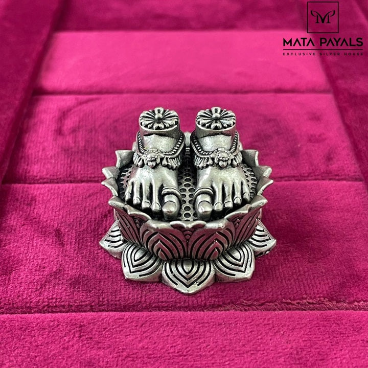 Oxidised Silver Pada