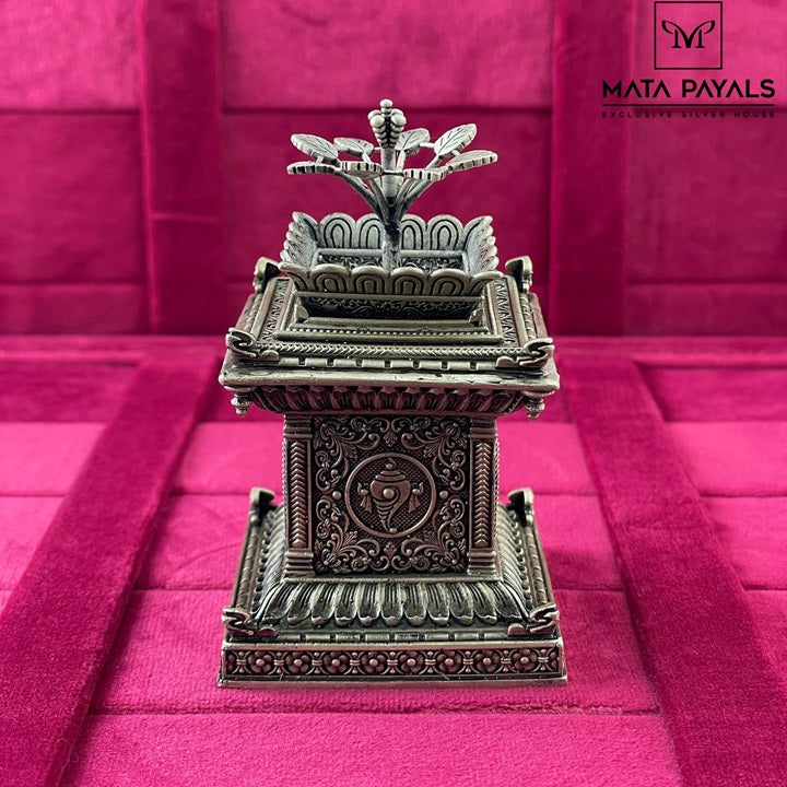 Tulasi Oxidised Idol