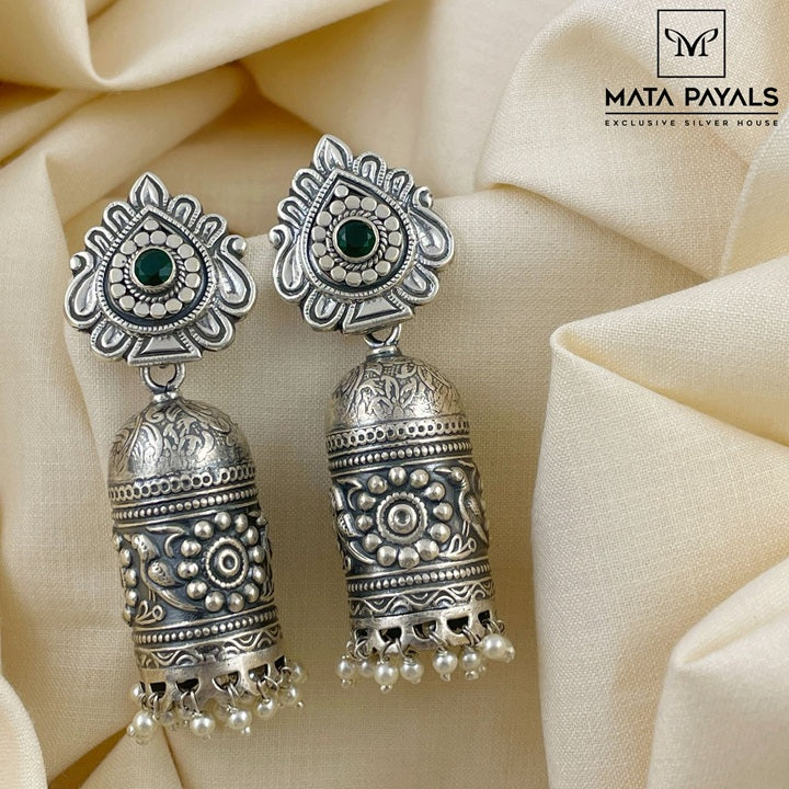 Eccentric Oxidised Jumka