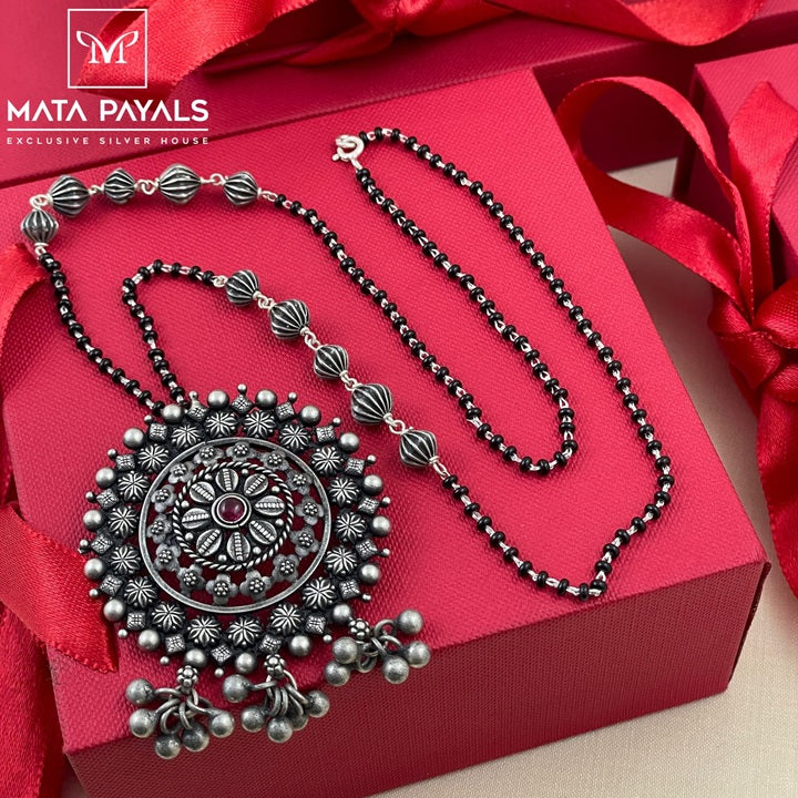 Traditional Kemp Mangalsutra