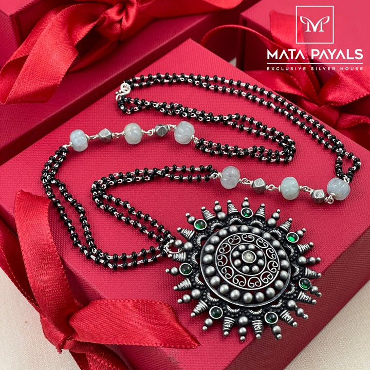 Ravishing Kemp Mangalsutra