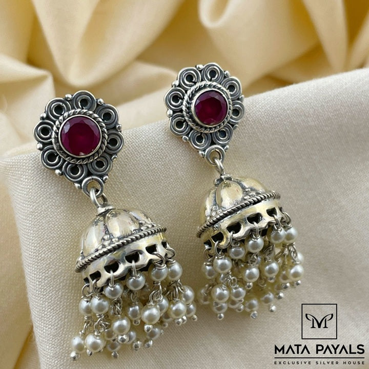 Gorgeous Cut Stone Jumka