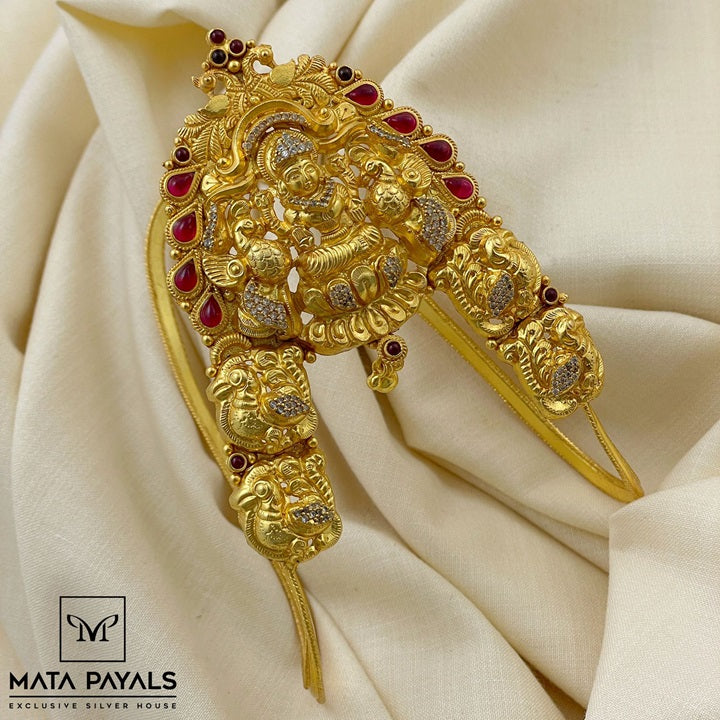 Divine Lakshmi Bridal Armband