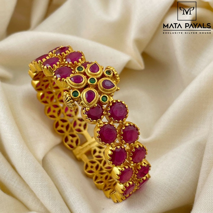 Heavy Cut Stone Kada