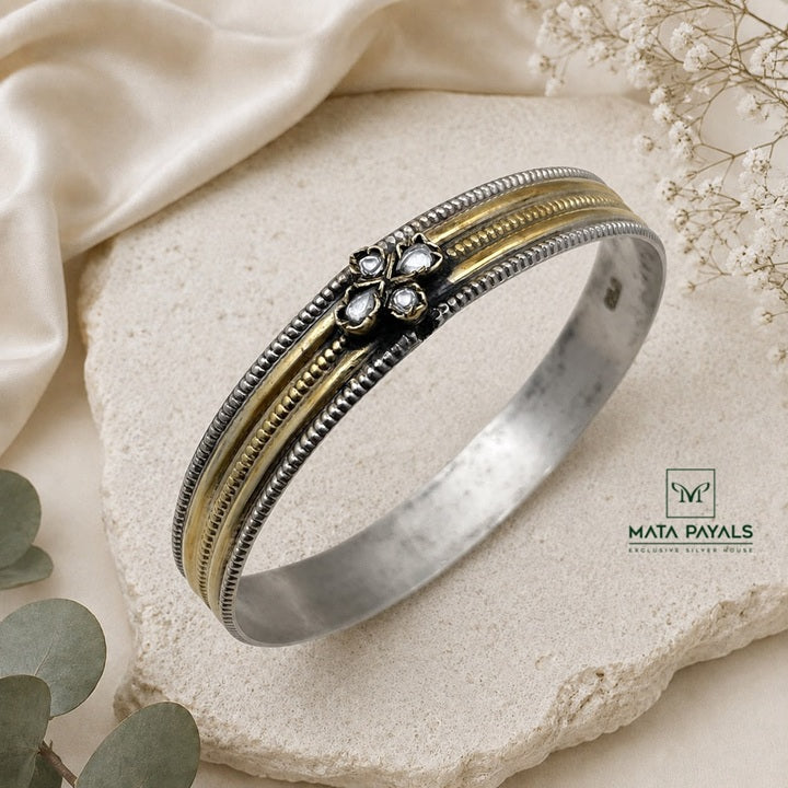 Simple Dual Tone Kada
