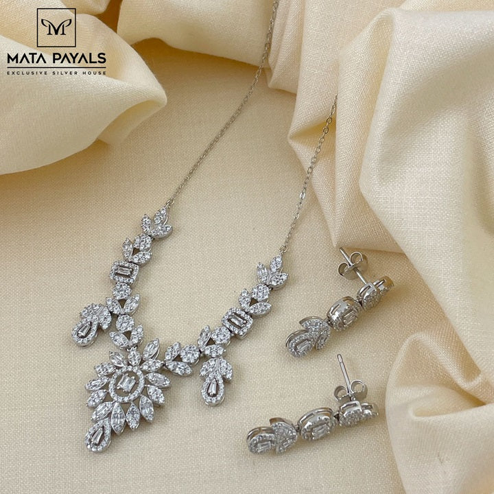 Attractive Rhodium Necklace