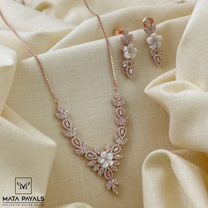 Creative Designer Rose Gold Necklace – Matapayals