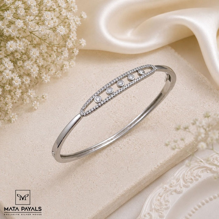Stunning Zircon Kada