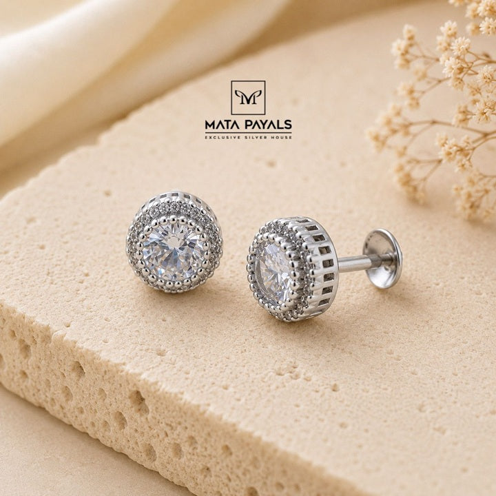 Simple Zircon Stud