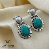 Stylish Cut Stone Tiny Hanging