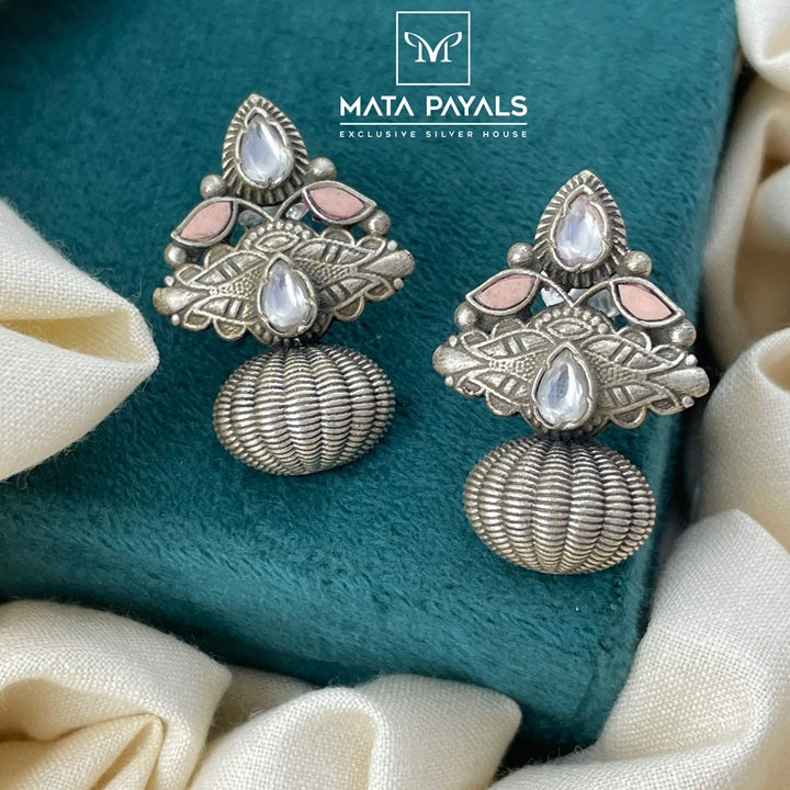 Cute Oxidised Stud