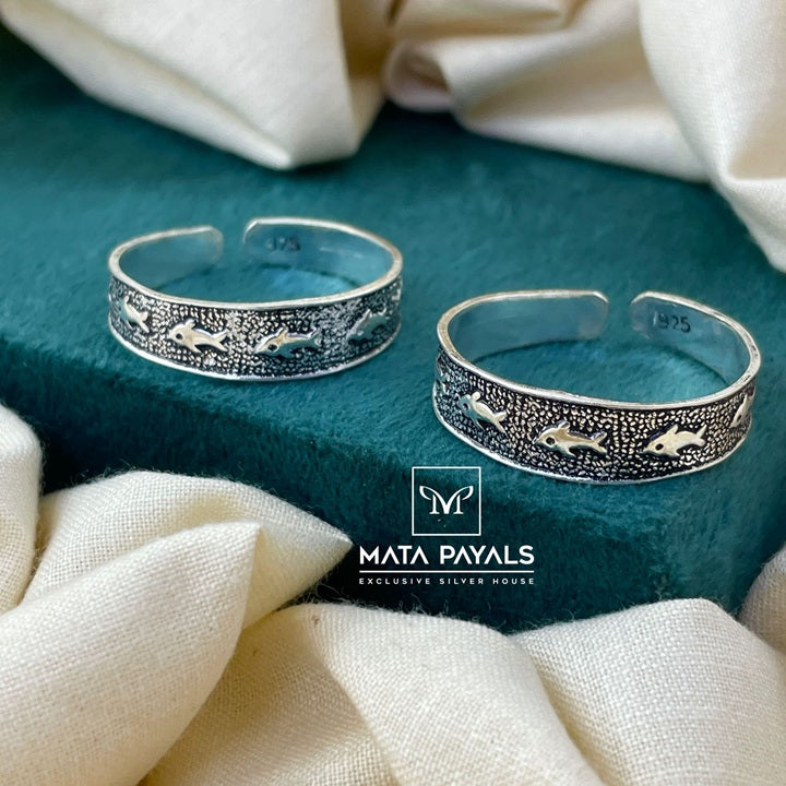 Oxidised Fish Design Thumb Toe Ring