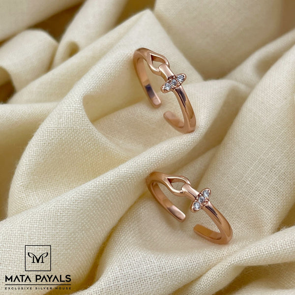 Eccentrical Rose Gold Toe Ring