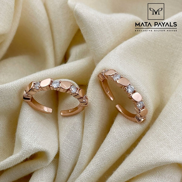 Fancy White Rose Gold Toe Ring
