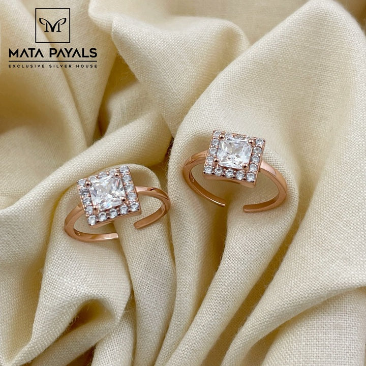 Shiny Zircon Toe Ring