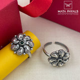 Small Mango Design Toe Ring