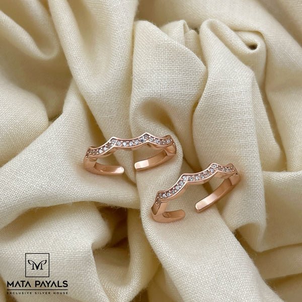 Delightful Rose Gold Toe Ring